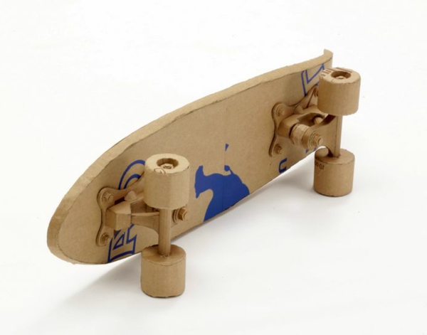 skateboard-effective-design-from-cardboard-effects-ideat-kartonki-crafting kanssa pahvi
