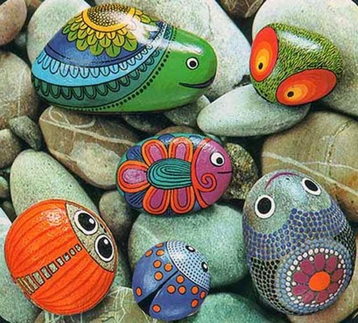 kivi-maali-se-on-different-kivet-on maalattu-tölkkien