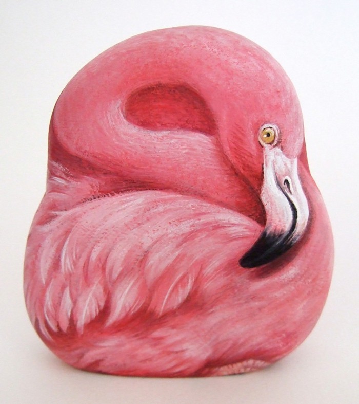 kivet maalattu-Flamingo-on-a-kivi-maalaus