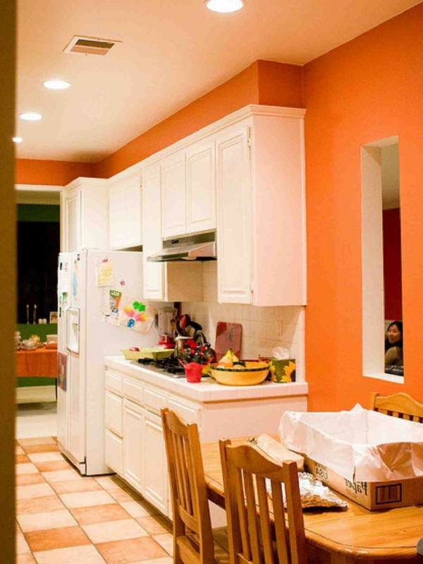 超红厨房墙壁颜色ulramoderne厨房设计