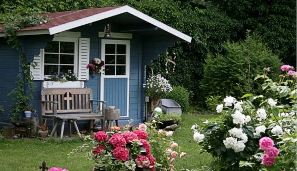 σούπερ-ωραίο - Garden House από το ξύλο στο Μπλε