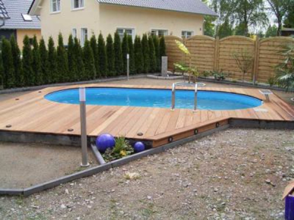 piscine-auto-construction-moderne-jardin design - belle