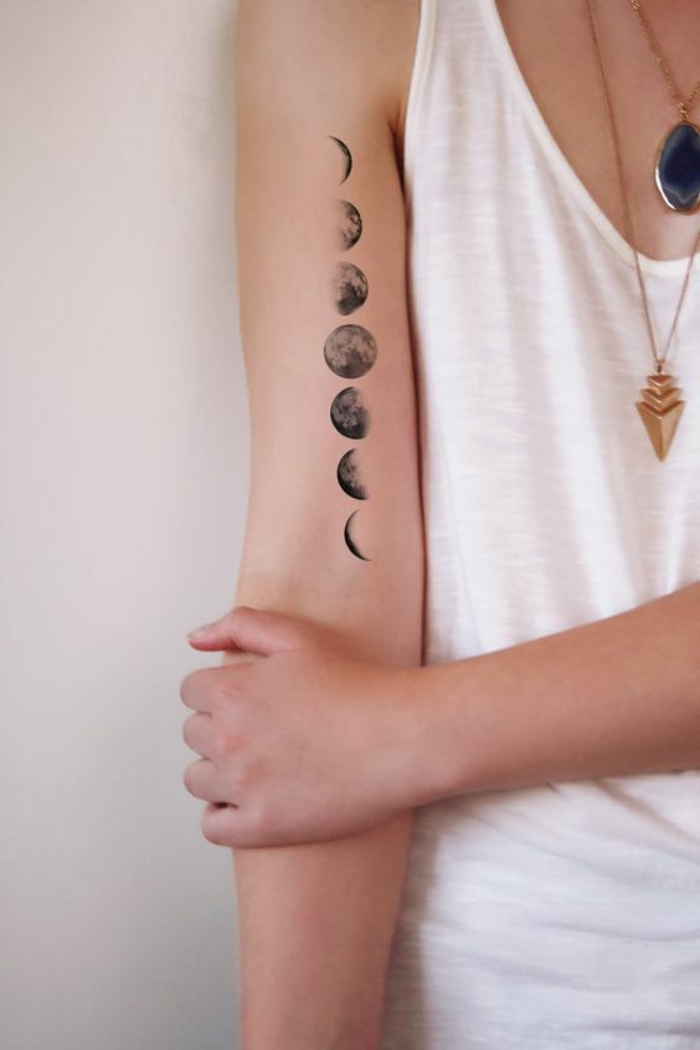 tatuointi motiivit nainen kuun vaiheet kuu eri kuukautisten kuukauden ketjut kivi