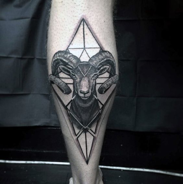 tatuaje en la pantorrilla, tatuaje de la pierna, motivos del tatuaje para hombres, ram