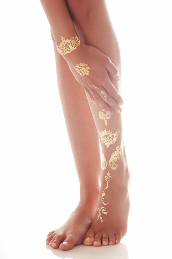 tatuointi olkapää nainen jalka käsi kultainen sisustus koko kehon hienoja ideoita toteuttaa