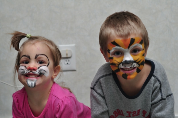τίγρης-πρόσωπο-make-up-λαγό-πρόσωπο-μακιγιάζ-αγόρι και κορίτσι