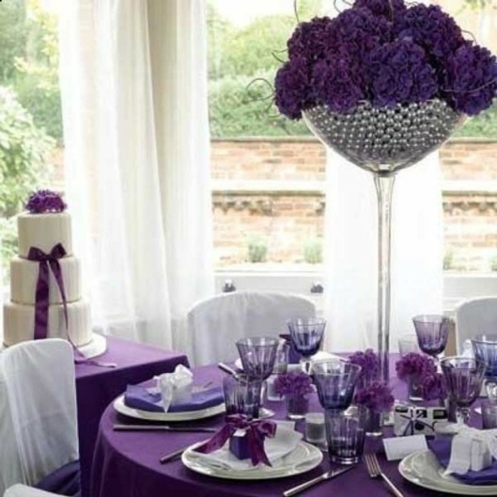 Tischdeko-púrpura-hermosa-púrpura-decoración