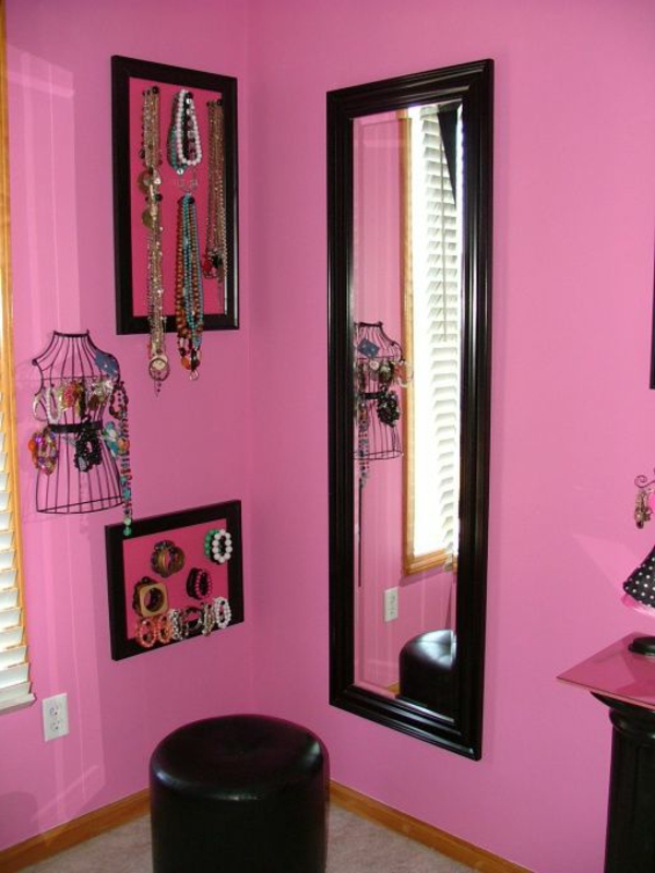 grande chambre en couleur rose