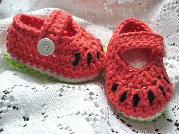 suuri-muotoilu-virkattu-vauvan kengät-iso-ideoita-for-virkata-in-punainen