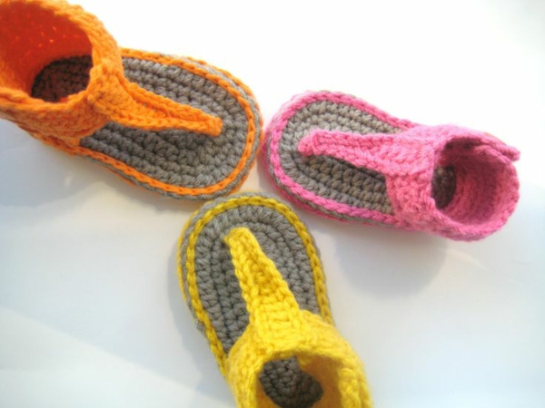 пра-дизайн-плетиво бебешки обувки-пра-идеи-за-плетене на една кука-красиви цвята