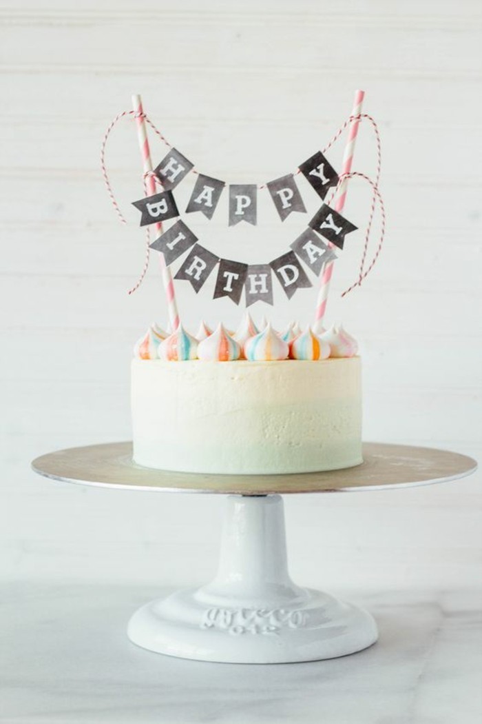 पाई-टू-18-जन्मदिन Geburtstagstorten सुरुचिपूर्ण केक करने के लिए 18-जन्मदिन-सफेद-रक्षा-Gateau