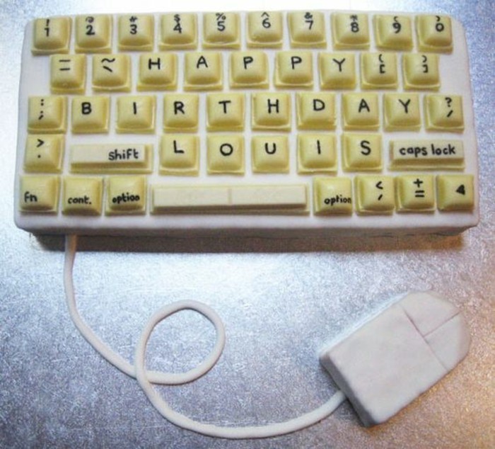 पाई-टू-18-जन्मदिन geburtstagstorte कंप्यूटर कीबोर्ड रचनात्मक-geburtstagstorte