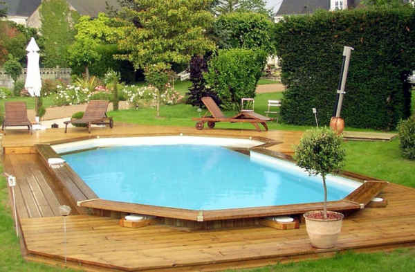 تصميم حمام السباحة العصرية فكرة مقابل لحديقة
