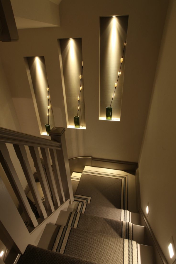 अति आधुनिक और ठाठ-सीढ़ियों-प्रकाश
