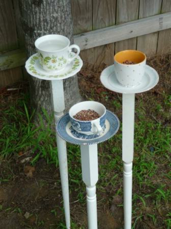 utilizar las tazas de té simples del plan de la casa del birdhouse