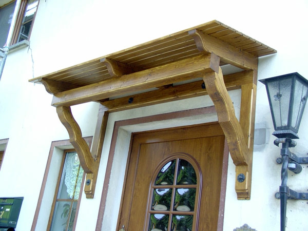 στέγαστρο ξύλινο κουβούκλιο over-the-πόρτα ιδέα του σχεδιασμού
