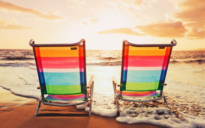 כיסאות טפטים-עבור-קיץ-צבעוני-יפה-החוף
