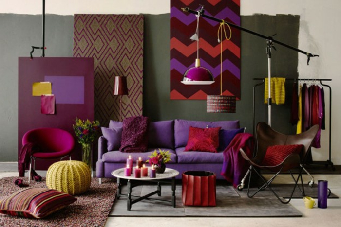 Color de la pared-berenjena-paredes-estrés-patrón-sala de estar