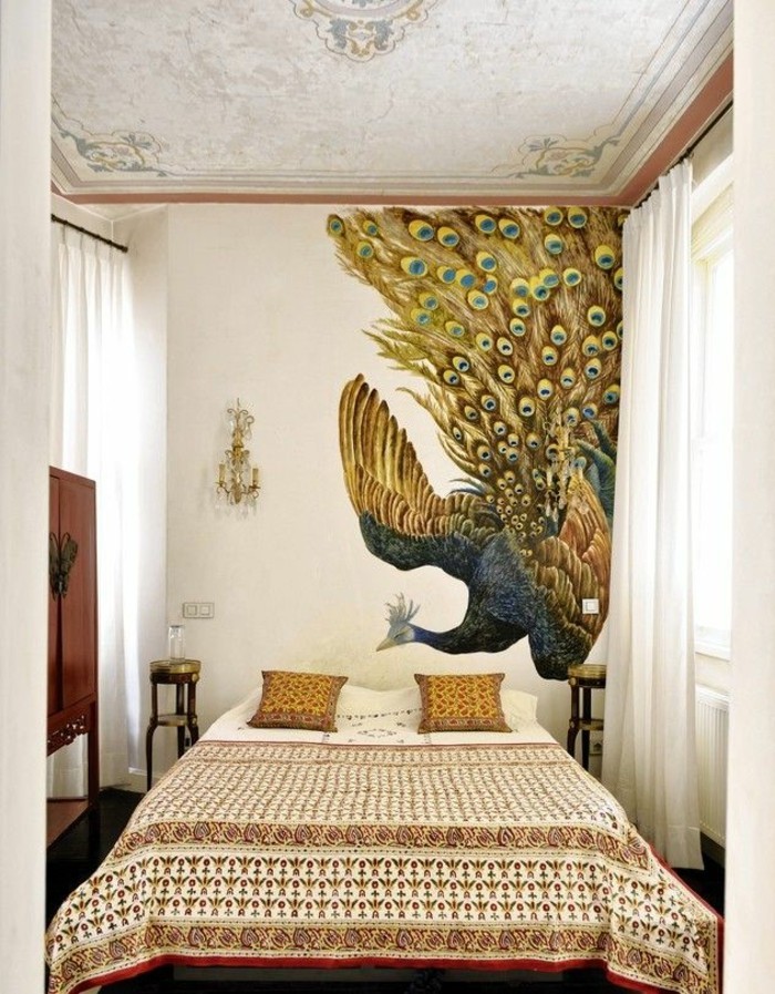 τοίχο χρώμα χρυσό-εξωφρενικές-υπνοδωμάτιο-design-άνετο κρεβάτι