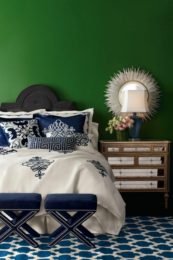 couleur de mur vert-confortable chambre-avec-un-lit confortable