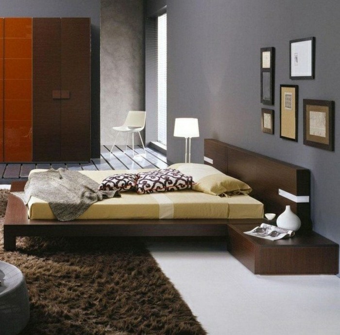 seinän väri ja harmaa-super-iso-makuuhuoneen-suunnittelu-soft-matto-in-ruskea