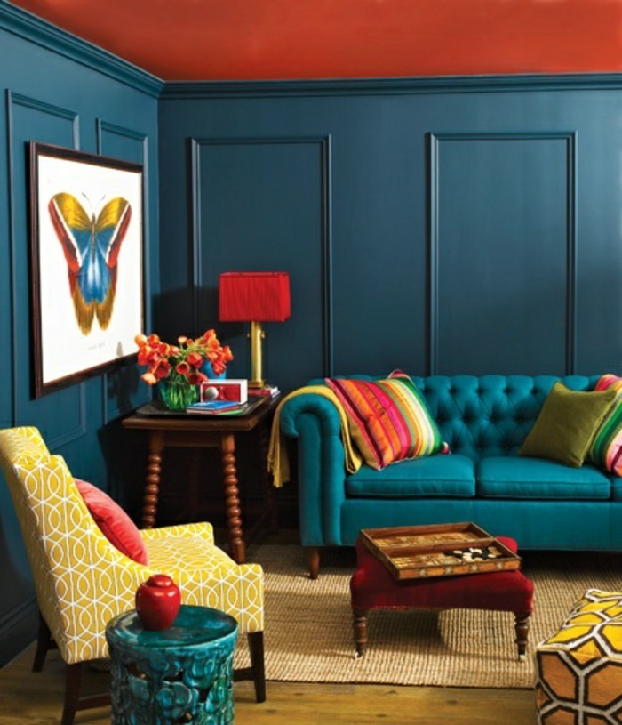 墙壁颜色petrolblau功能于舒适，客厅