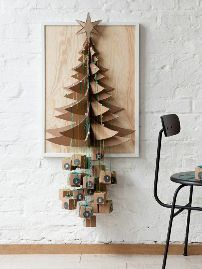 קיר בעיצוב בעצמך-לעשות-את חג המולד-DIY-המודל-אשוח-על-דקו