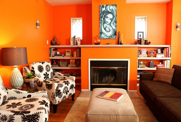 الجدران الدافئة اللون ، غرفة المعيشة ، الفروق الدقيقة البرتقالية