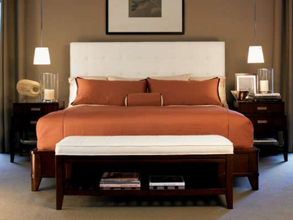 חדר שינה חמים עם צבעים חמים