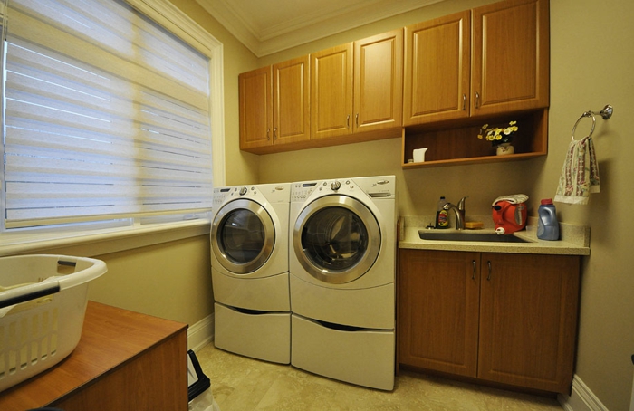 пране зададена в помещения-на-дърво-перални машини он дъ