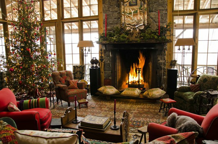 karácsonyfa-díszítő-otthonos nappali