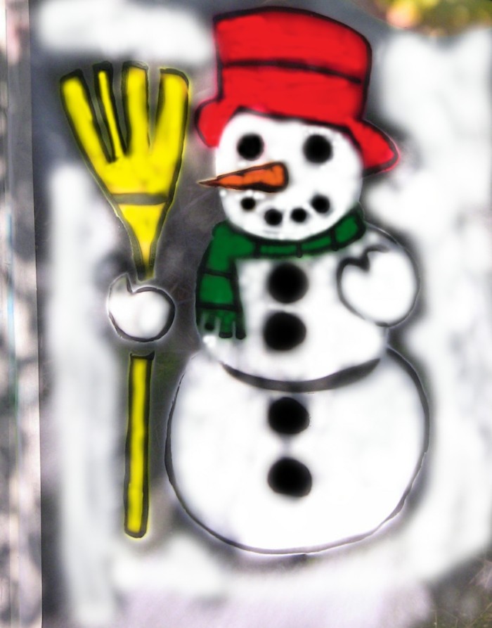 weihnachtsdeko-טינקר-חלון-מעניין-שלג-דמות-עם-אדום-כובע