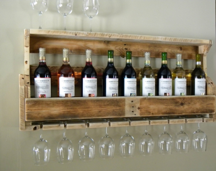 ράφι κρασιού ξύλινα μπουκάλια κρασί οργανώσει και να παρουσιάσει ποτήρια κρασιού ράφι κρασιού για τα μπουκάλια στον τοίχο