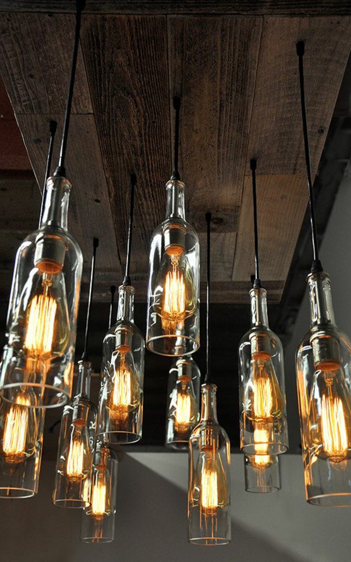 Decoración única para cualquier casa de campo o lámparas de apartamento hechas de botellas viejas