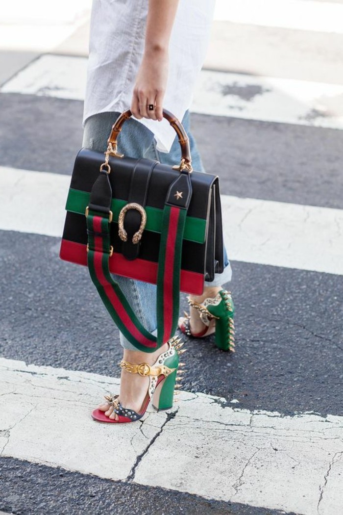 ami cipő-színes-piros-dress-zöld-fekete-piros-dekoráció Gucci táska és cipő-idea-for-kombinált-a-piros-ruha