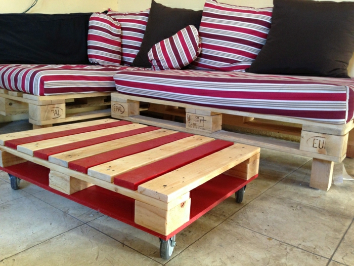 -main-living-room-design-living-room-furnishing-pallet-table-of-europallets Mesa hecha de paletas