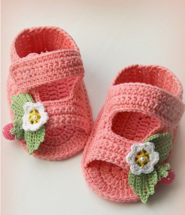 красив-бебешки обувки - с-цветя-плетене на една кука --- красиви идеи--плетене на една кука и за гледане на една кука-пра-дизайн-häkeln-