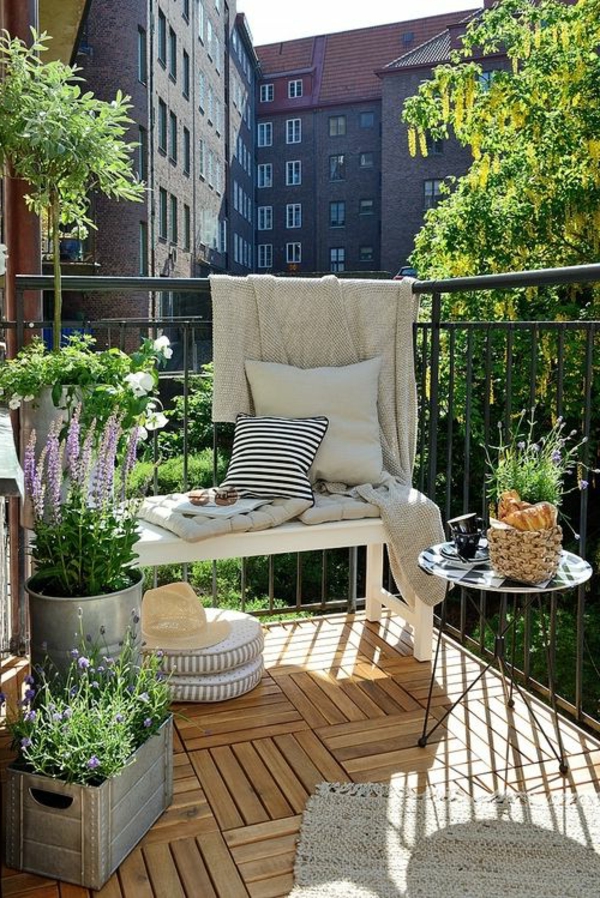 красива тераса-мебели-балкон-разкрасяване-тераса-деко-идеи-балкон-дизайн - подова настилка-тераса-паркет дърво