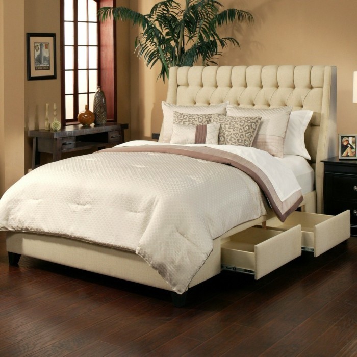 漂亮的米色设计软垫床，有张床箱异国AMBIENTE