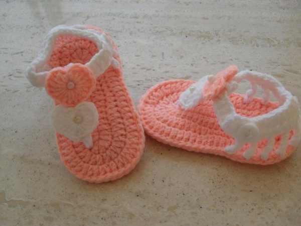 красиви модели-пра-дизайн-плетиво бебешки обувки-пра-идеи-за-Häkeleien