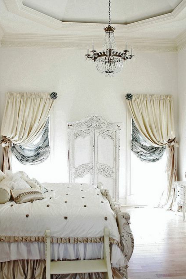 优雅的窗帘以白色调为豪华卧室