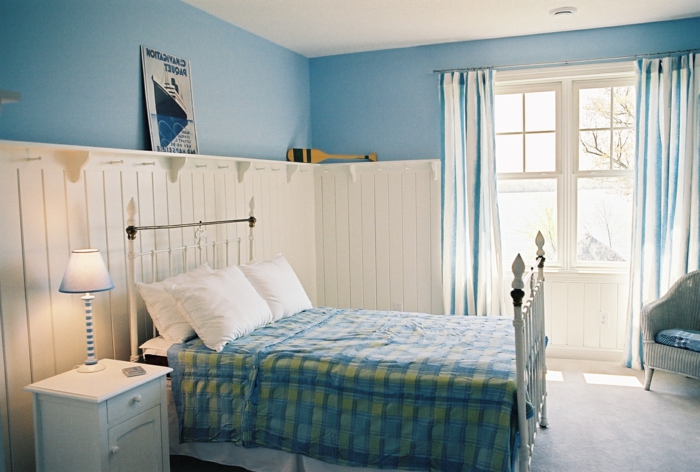 dormitorio-tips pintura de pared de color azul-cómoda-dormitorio