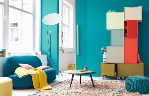 עיצוב חדר-לגון צבע - ספה יפה וארון ראוותני